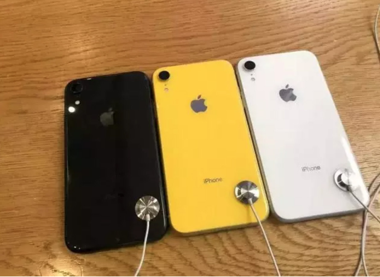 iPhone XとiPhone XRの違いは